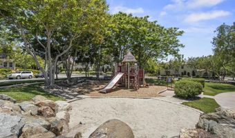 15517 Canton Rdg, San Diego, CA 92127