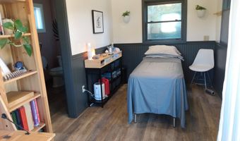 90 Searsport Ave, Belfast, ME 04915