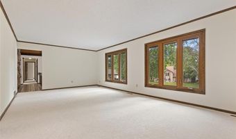 13789 Holyoke Ln, Apple Valley, MN 55124
