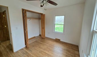 101 W Givens St, Abingdon, IL 61410