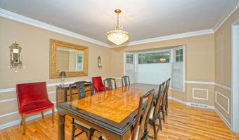 10 Birch Hill Rd, Albany, NY 12211