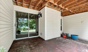 740 Woodside Trails Dr 103, Ballwin, MO 63021