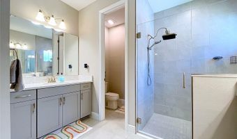 6290 ROADSTEAD Ct, Apollo Beach, FL 33572
