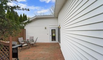 42 Sugarloaf Ln, Bangor, ME 04401