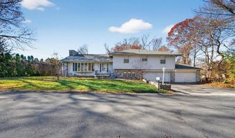 9 Orleans St, Johnston, RI 02919