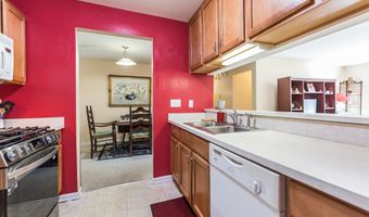 1385 Addington Ln, Ann Arbor, MI 48108