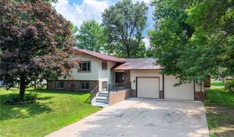 135 Knollwood St W, Annandale, MN 55302
