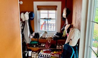 305 N Washington St, Abingdon, IL 61410