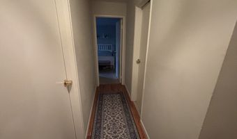 304 Regency Park Dr 304, Agawam, MA 01001
