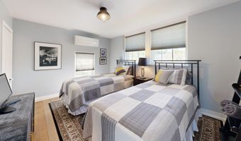75 Court St, Belfast, ME 04915
