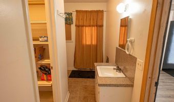 69 Lakeshore Dr, Adair, OK 74330