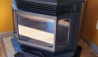 153 Finson Rd, Bangor, ME 04401