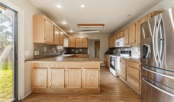 202 Big Tree Dr, Bentonville, AR 72712