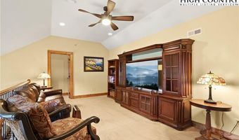 552 Penny Ln 2B, Banner Elk, NC 28604