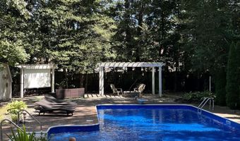 13 Colton Ct, Bayville, NJ 08721