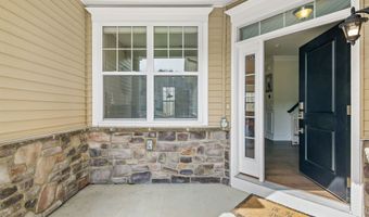 131 Winding Ridge Way 131, Danbury, CT 06810