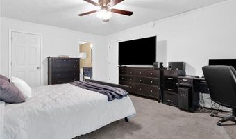 167 Vernon Dr, Glocester, RI 02814