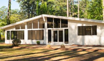 2302 Twin Lakes Dr, Bainbridge, GA 39819
