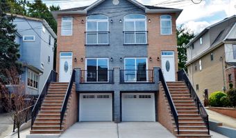 92 W 6TH St, Bayonne, NJ 07002