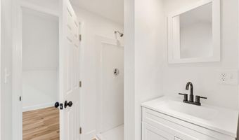 124 Vine St, East Providence, RI 02914