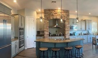 634 E BELLERIVE Pl, Chandler, AZ 85249