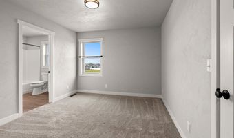 N9239 LAURA Street, Appleton, WI 54915