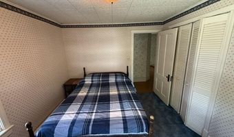 10 Palm St, Baileyville, ME 04694