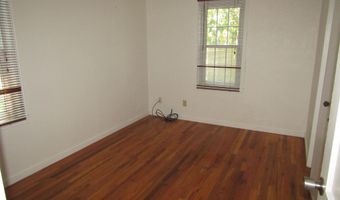 917 S 6th St, Artesia, NM 88210