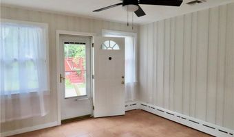5 Susan Cir, Johnston, RI 02919