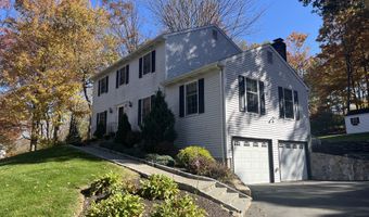 4 Old Hayrake Rd, Danbury, CT 06811