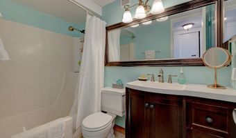 84 PUKIHAE St 406, Hilo, HI 96720