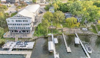 160 Park Pl, Arnolds Park, IA 51331