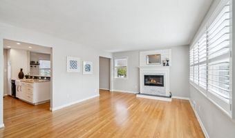 2021 S LANGLEY St, Arlington, VA 22204