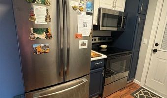 110 Habant Dr, Amherst, OH 44001