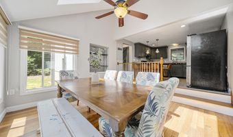 202 Shepard Home Rd, Chester, NH 03036