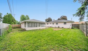 1500 E LINDBERGH St, Appleton, WI 54911