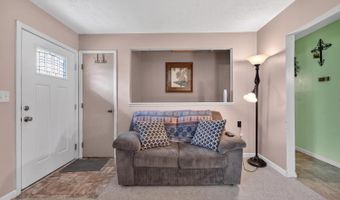 601 Pleasant View Dr, Aurora, IN 47001