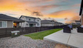 121 S Vandriver Way, Aurora, CO 80018