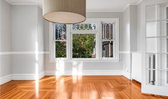 9 Linden Ave, East Providence, RI 02916