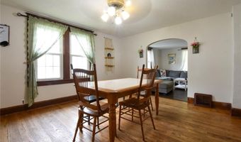 208 Wisconsin Ave, Alton, IL 62002