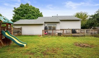 8556 Green Valley Dr, Indianapolis, IN 46217