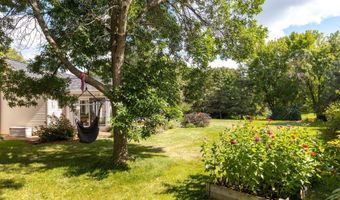 W2567 RIDGEBROOK Court, Appleton, WI 54915