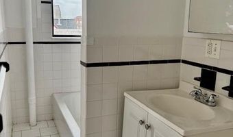 84 W 25TH St C3, Bayonne, NJ 07002