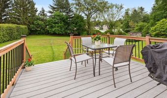 30 Marion Ave, Auburn, MA 01501