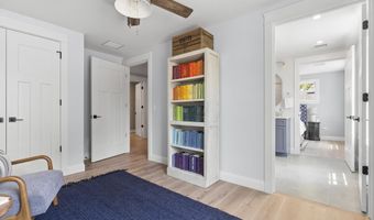 24 Amerescoggin Rd, Falmouth, ME 04105