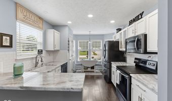 1312 Summerhouse Dr, Indianapolis, IN 46217