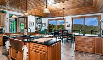 171 Camp Davis Rd, Banner Elk, NC 28604