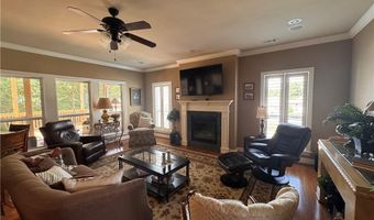 13 Parkridge Dr, Bella Vista, AR 72715
