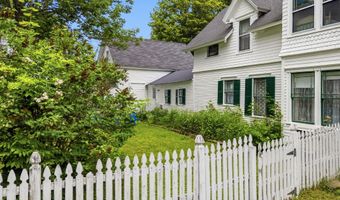 28 Chapel St, Augusta, ME 04330