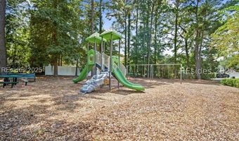 8 Waccamaw Way, Beaufort, SC 29906